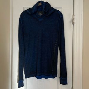 men’s guess shirt 51% polyester 49% cotton lightweight beautiful blue